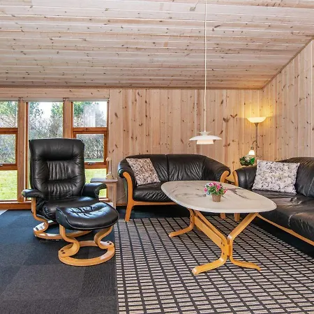 6 Person Holiday In Holiday home