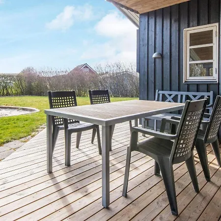 6 Person Holiday In 4* Tarm