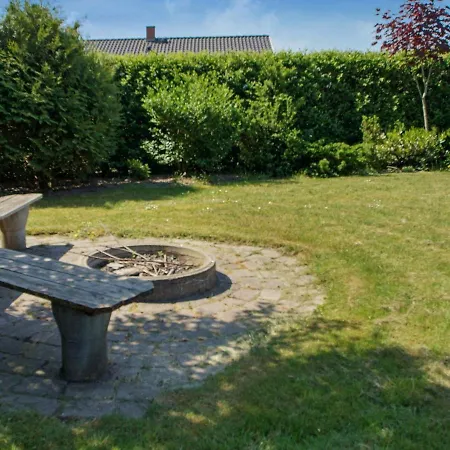 Hotel 6 Person Holiday In 4*